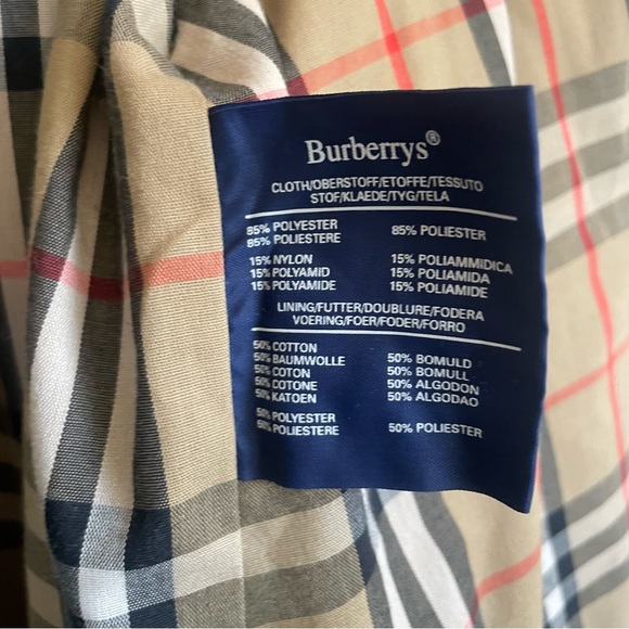 Vintage Burberry Khaki Trench Button Coat with Removable Hood Size Large (12) - Picture 5 of 15